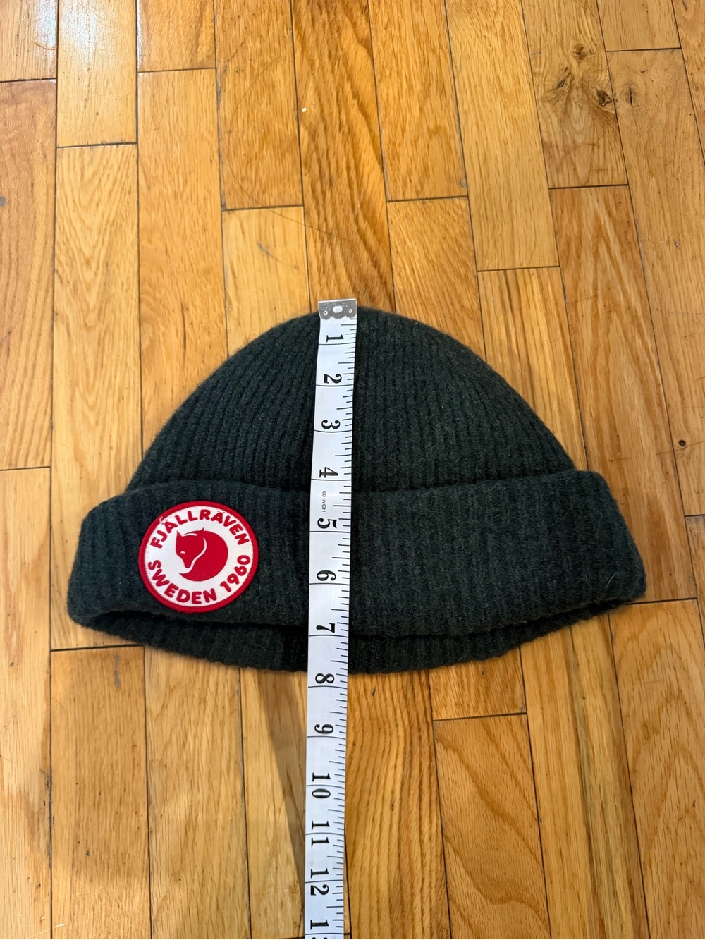 Fjallraven Dark green Wool Beanie with Red Logo Tag - Picture 4 of 5